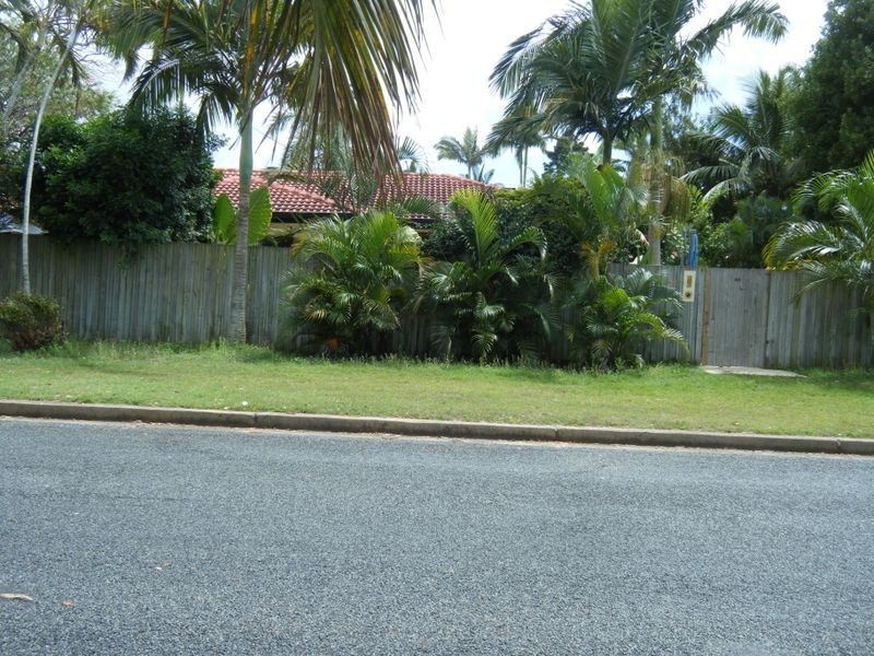26 St Bees Aveune, Bucasia QLD 4750