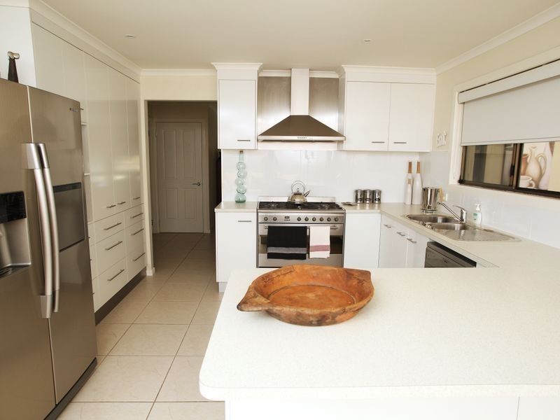 37 Pacific Drive, Blacks Beach QLD 4740