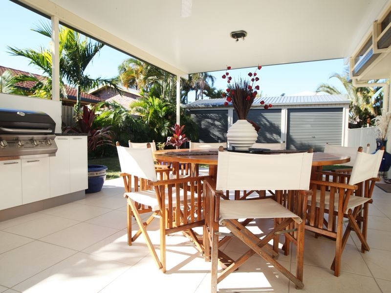 37 Pacific Drive, Blacks Beach QLD 4740