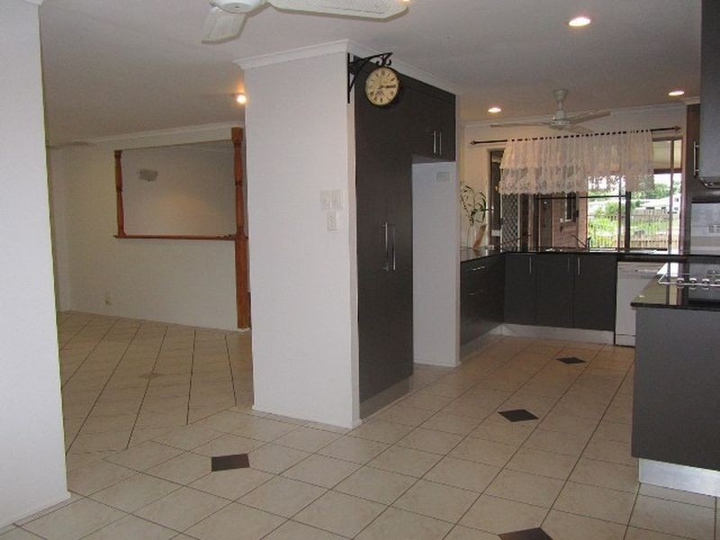 5 Gans Court, Eimeo QLD 4740