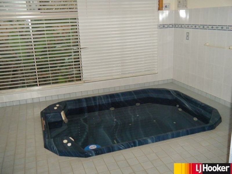 28 Bourke Street, Mackay QLD 4740