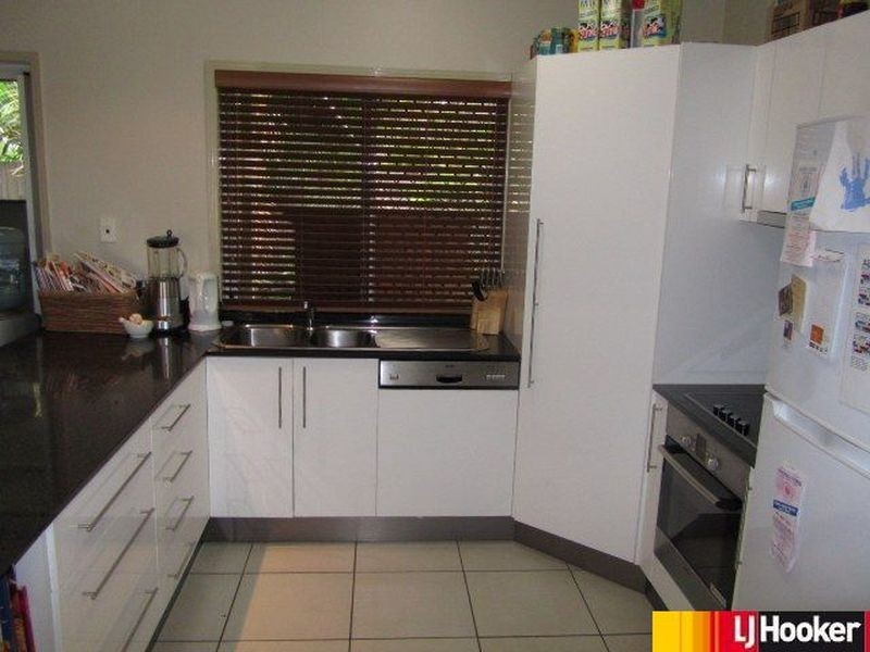 2/8 Admiral Drive, Dolphin Heads QLD 4740