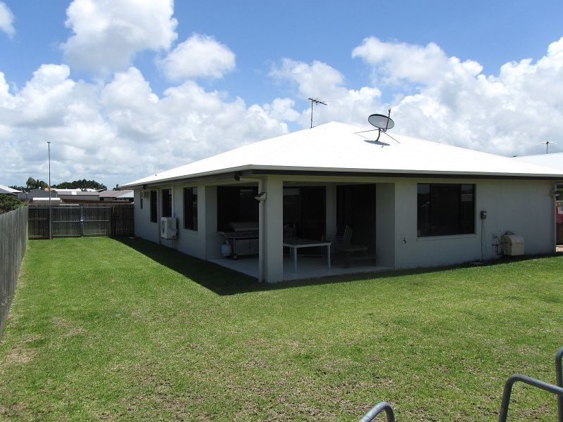 28 Stone Drive, Shoal Point QLD 4750