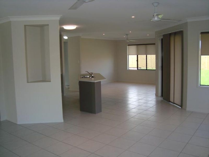 28 Stone Drive, Shoal Point QLD 4750
