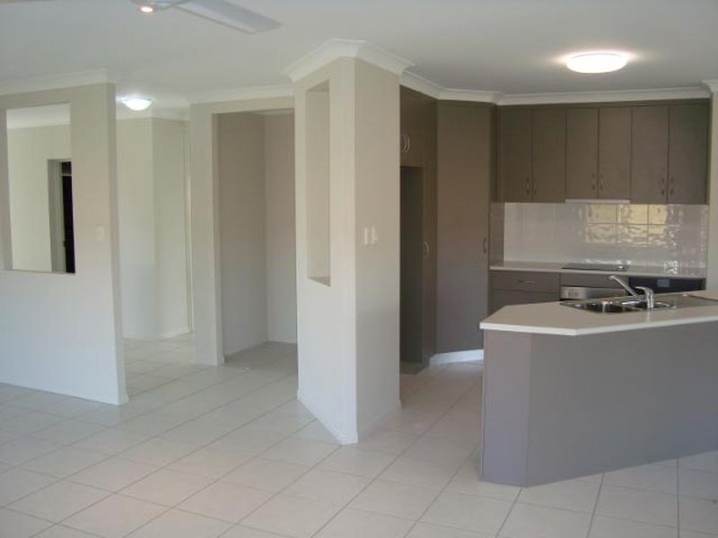 28 Stone Drive, Shoal Point QLD 4750