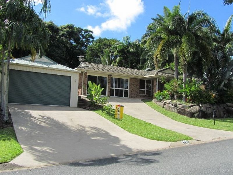 13 Hillcrest Street, Eimeo QLD 4740