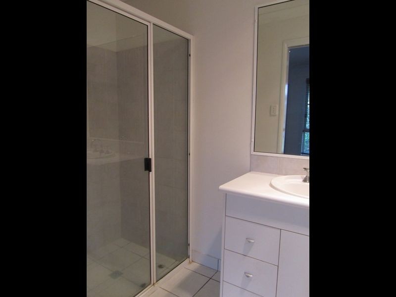 13 Hillcrest Street, Eimeo QLD 4740