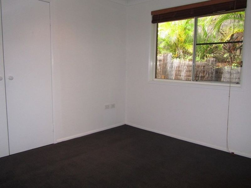 13 Hillcrest Street, Eimeo QLD 4740
