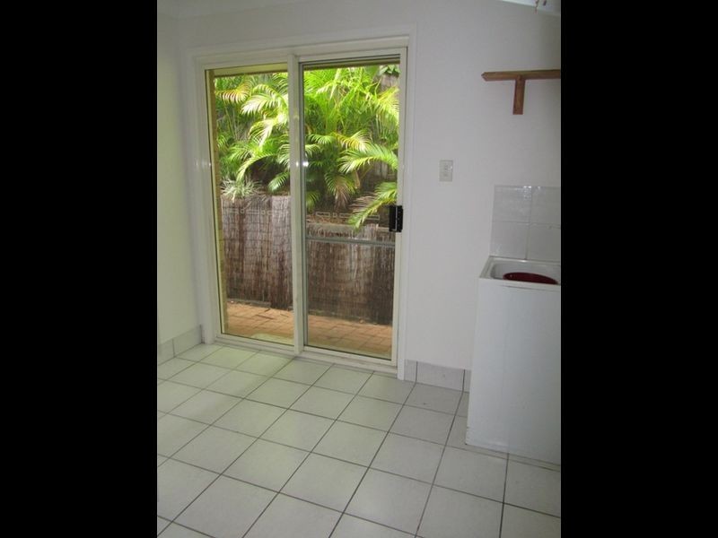 13 Hillcrest Street, Eimeo QLD 4740