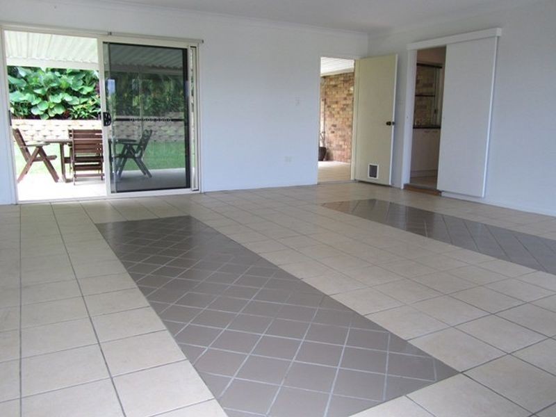 13 Hillcrest Street, Eimeo QLD 4740