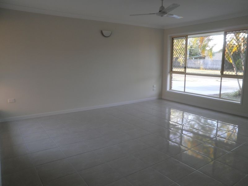 11 Elizabeth Drive, Bucasia QLD 4750