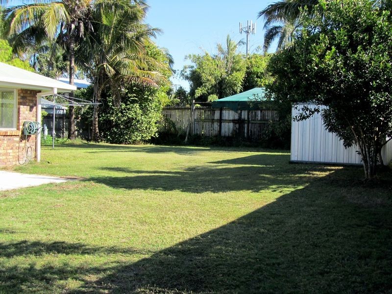 11 Elizabeth Drive, Bucasia QLD 4750