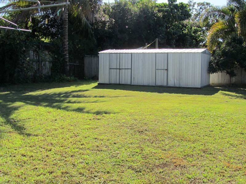 11 Elizabeth Drive, Bucasia QLD 4750