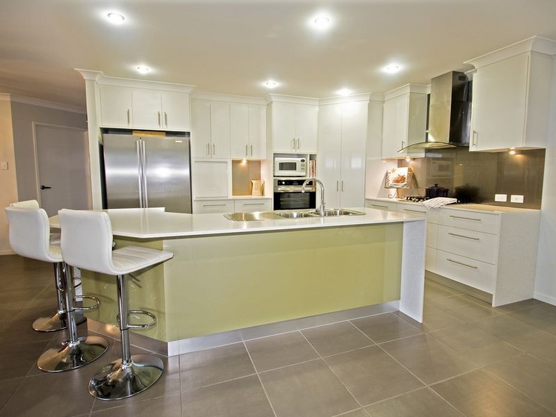 41 Hinze Circuit, Rural View QLD 4740