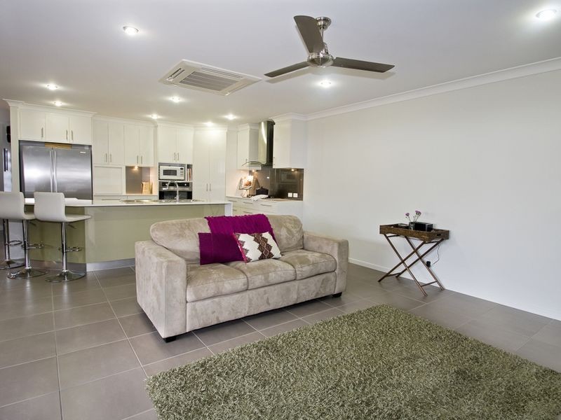 41 Hinze Circuit, Rural View QLD 4740