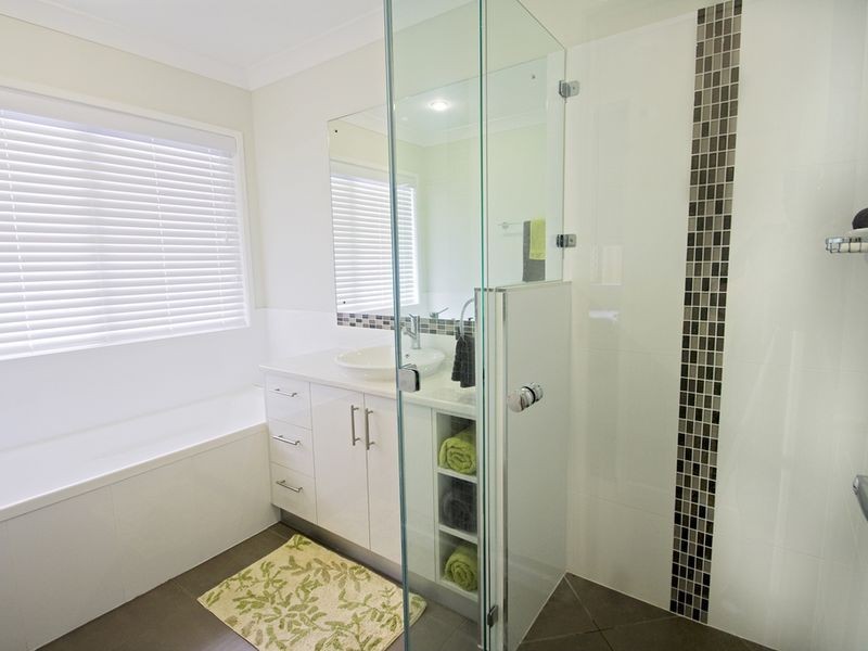 41 Hinze Circuit, Rural View QLD 4740