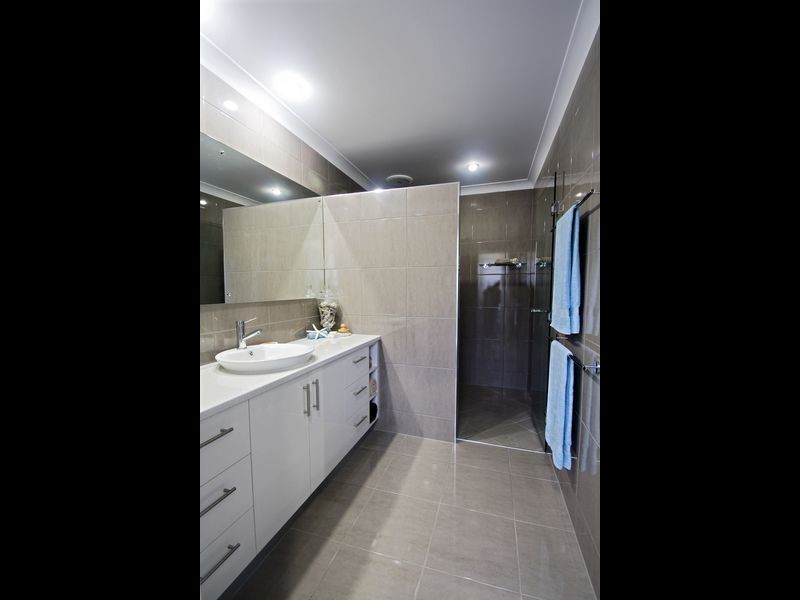 41 Hinze Circuit, Rural View QLD 4740