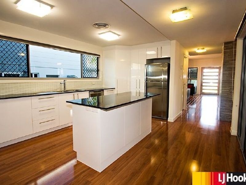 11 Pacific Drive, Blacks Beach QLD 4740
