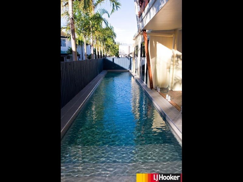 11 Pacific Drive, Blacks Beach QLD 4740