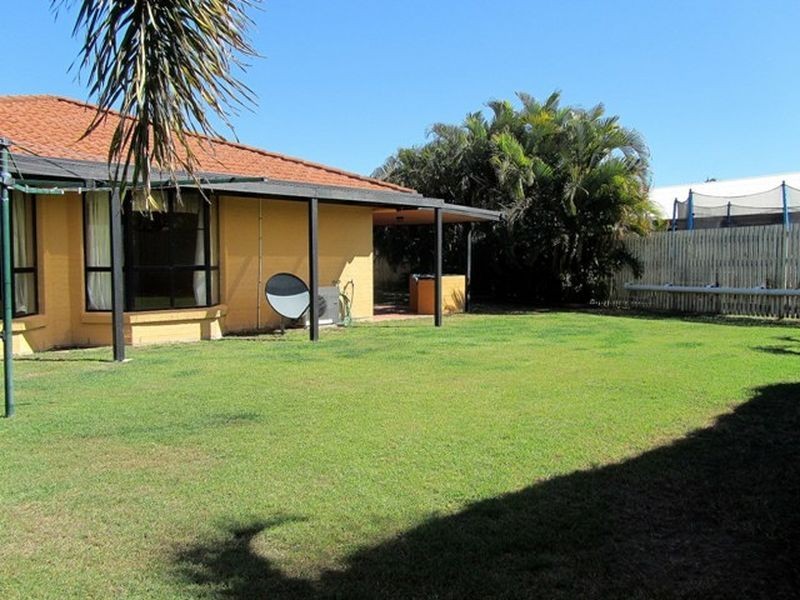 16 Nautilus Parade, Bucasia QLD 4750