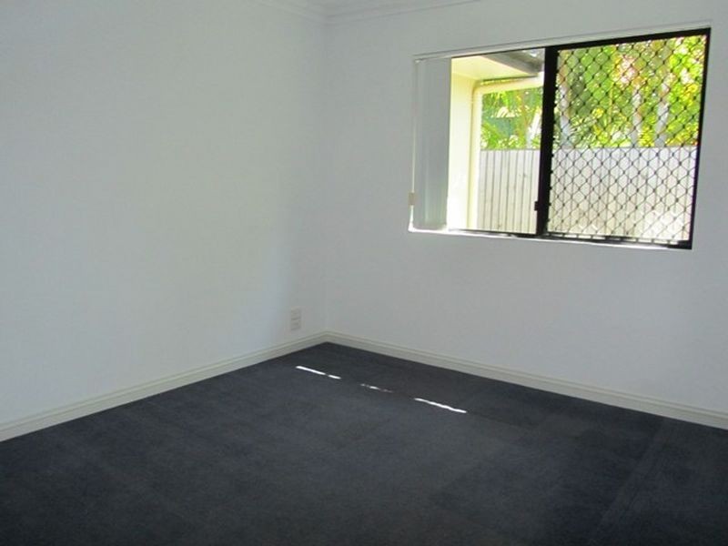 12 Romaine Court, Glenella QLD 4740