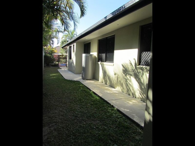 12 Romaine Court, Glenella QLD 4740