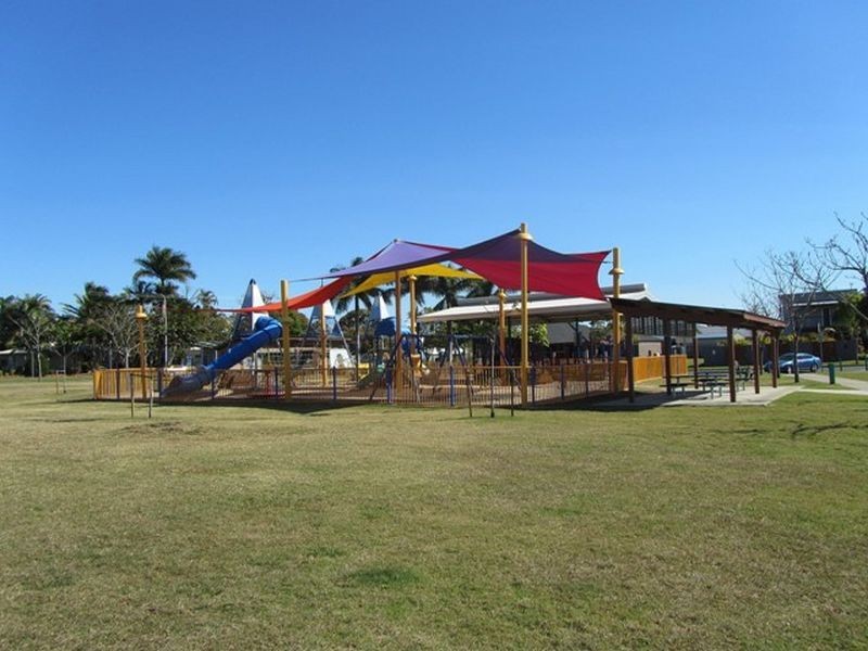 12 Romaine Court, Glenella QLD 4740