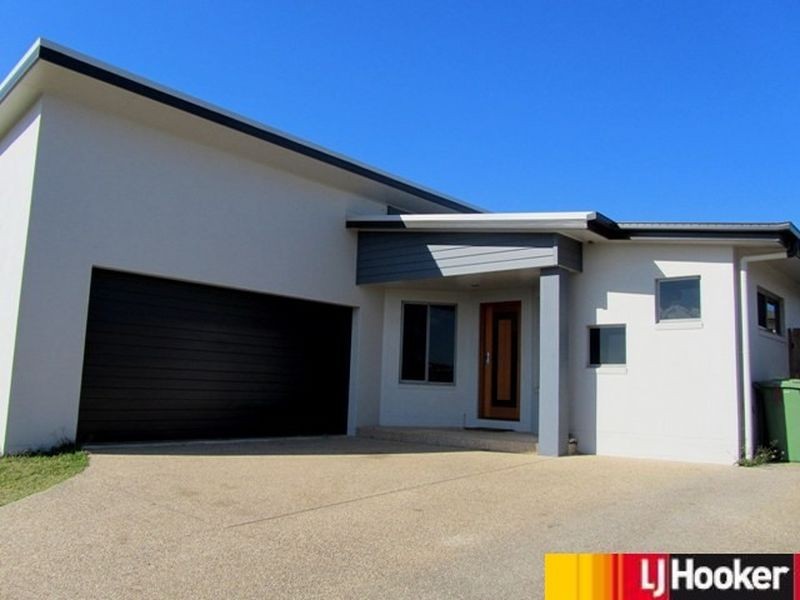 10 Crestview Crescent, Bucasia QLD 4750