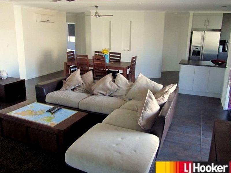 10 Crestview Crescent, Bucasia QLD 4750