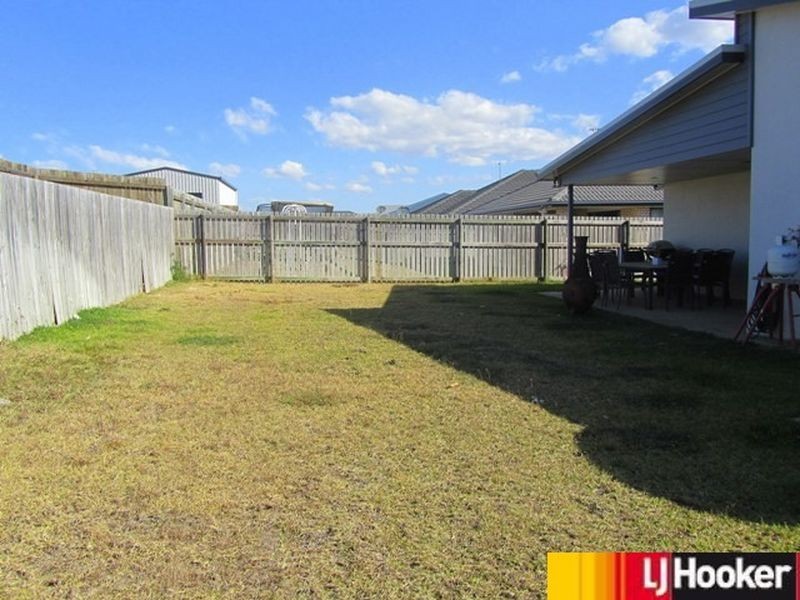 10 Crestview Crescent, Bucasia QLD 4750