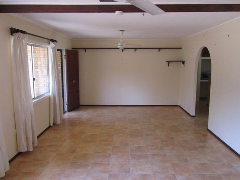9 Searle Street, Bucasia QLD 4750
