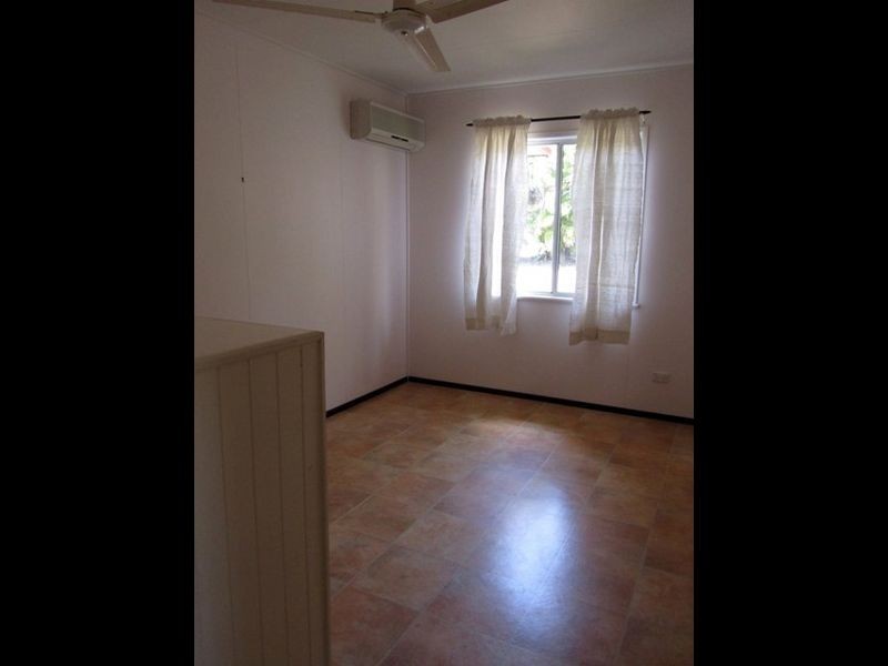 9 Searle Street, Bucasia QLD 4750