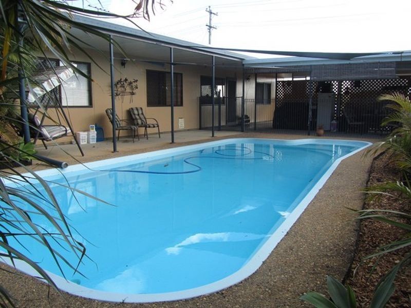 32 Shoal Point Road, Bucasia QLD 4750