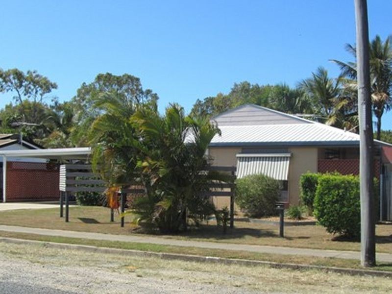 32 Shoal Point Road, Bucasia QLD 4750