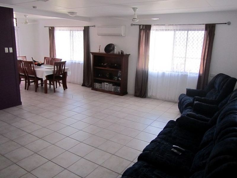 32 Shoal Point Road, Bucasia QLD 4750