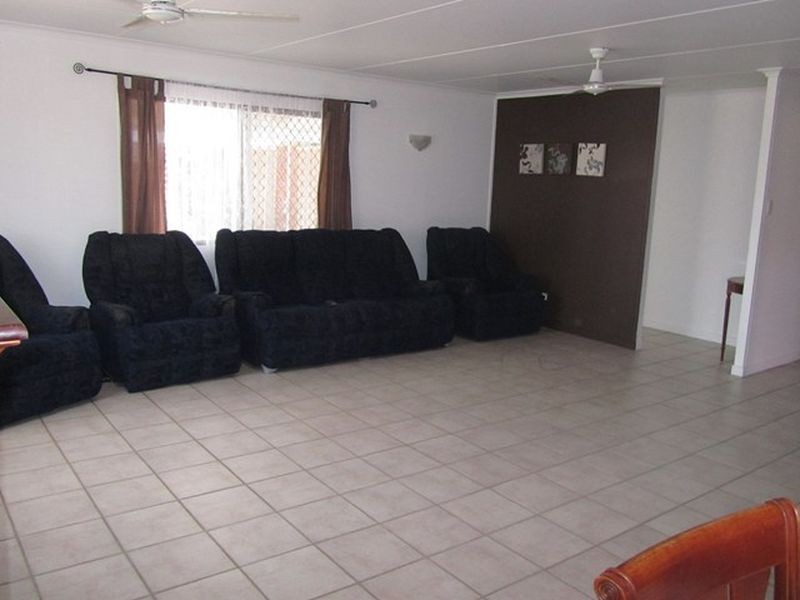 32 Shoal Point Road, Bucasia QLD 4750