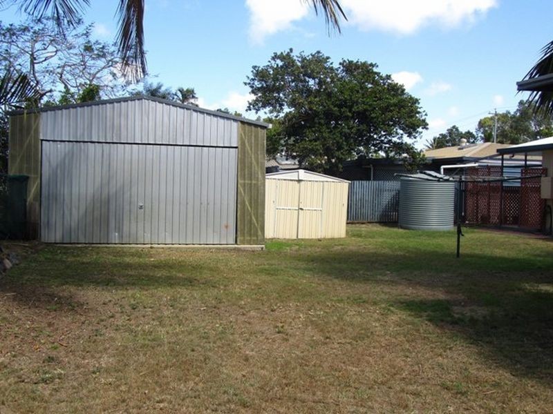 32 Shoal Point Road, Bucasia QLD 4750