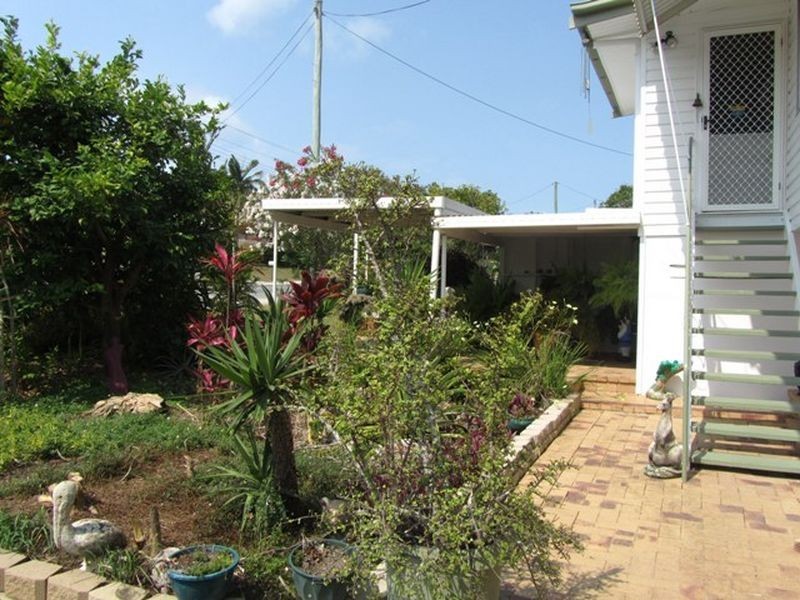 8 Salmon Avenue, Eimeo QLD 4740
