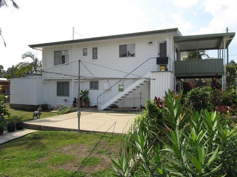 8 Salmon Avenue, Eimeo QLD 4740