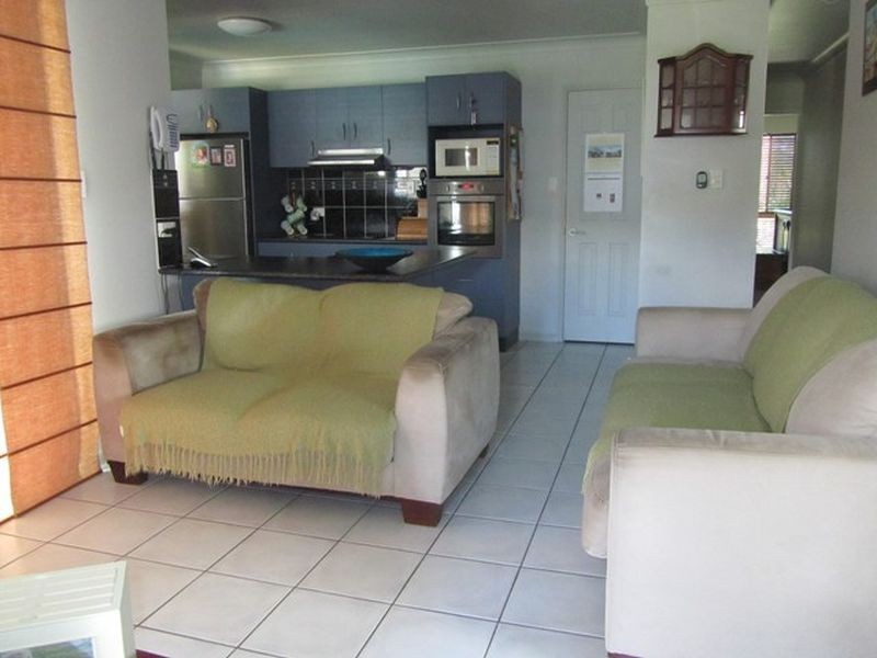 17 McHugh Street, Rural View QLD 4740