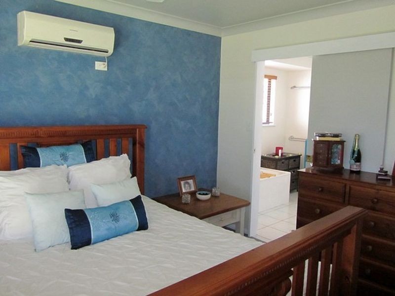 17 McHugh Street, Rural View QLD 4740