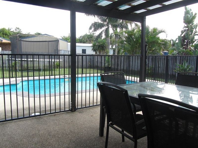 17 McHugh Street, Rural View QLD 4740