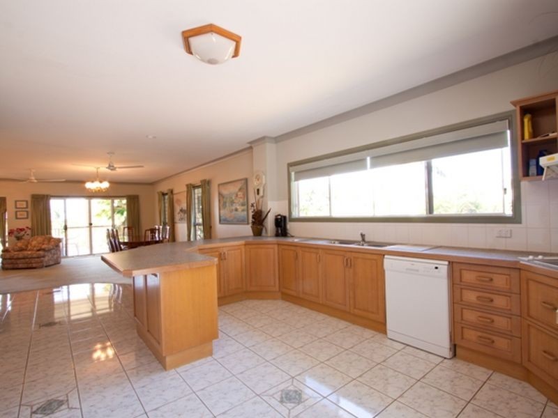 10 Volute Street, Shoal Point QLD 4750