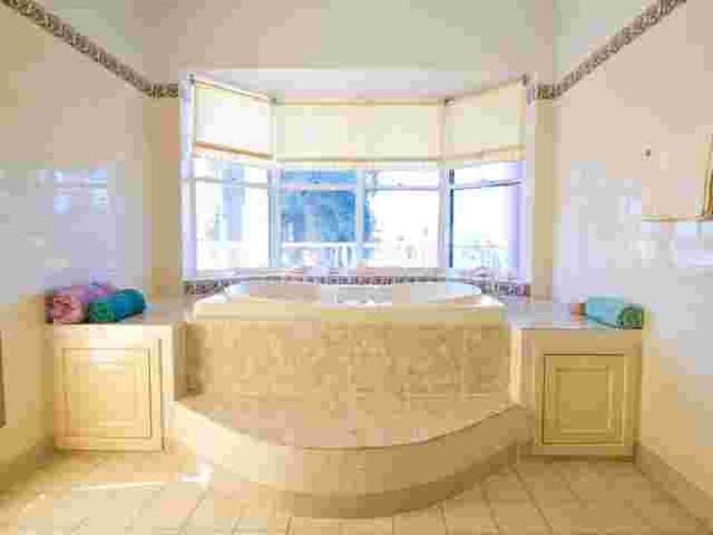 10 Volute Street, Shoal Point QLD 4750