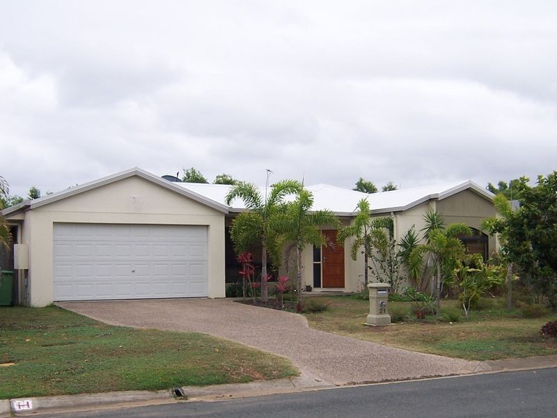 21 Michelle Crescent, Bucasia QLD 4750