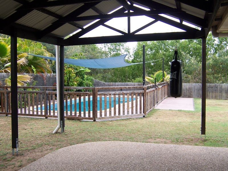 21 Michelle Crescent, Bucasia QLD 4750