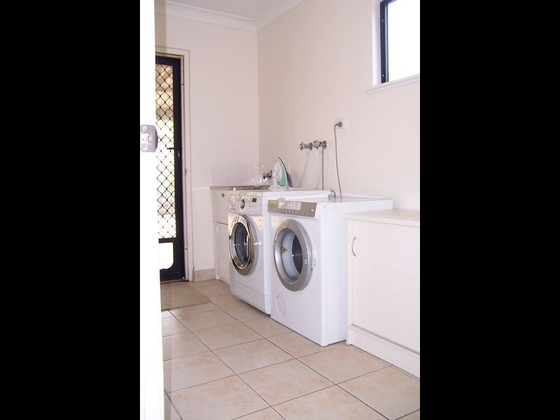 21 Michelle Crescent, Bucasia QLD 4750