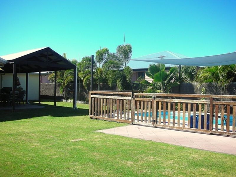 21 Michelle Crescent, Bucasia QLD 4750