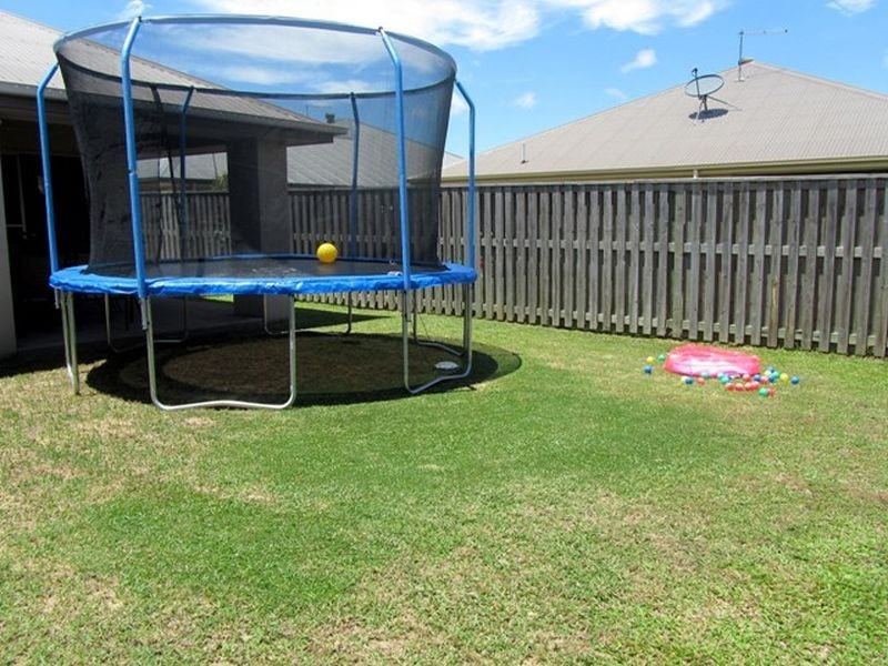 1 & 2 / 10 Bilgola Place, Eimeo QLD 4740