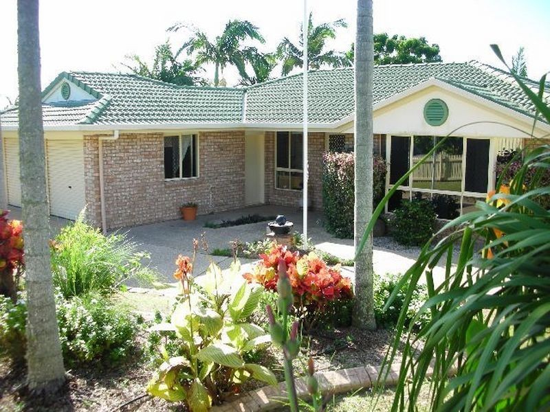 3 Hillcrest Street, Eimeo QLD 4740